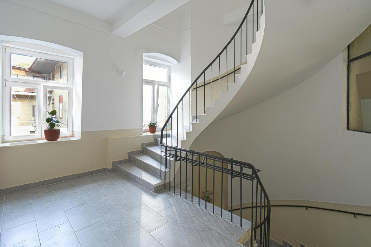 F9 And New F9 Apartment Zagreb
